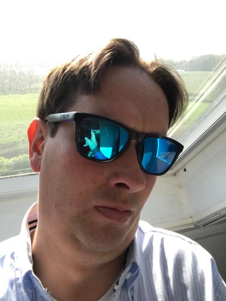 Leuke  Tgirl Gezocht  / Shemale