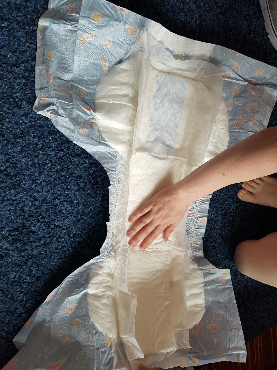 Bij Wie Mag Ik In Mijn LUIER Rondlopen? Luiersex