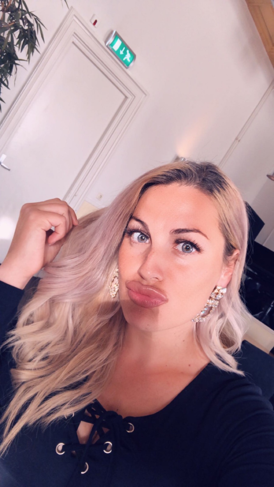 Findom Prinses Zoekt Slaafjes Geldslaven