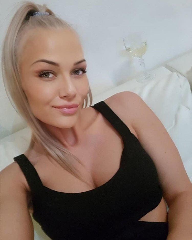 Sexy Katrina Uit Amsterdam Stel Zoekt Man