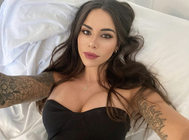 Als Je Dit Al Leest Weet Je Dat Je Interesse In Me Hebt. Snapchat Sex