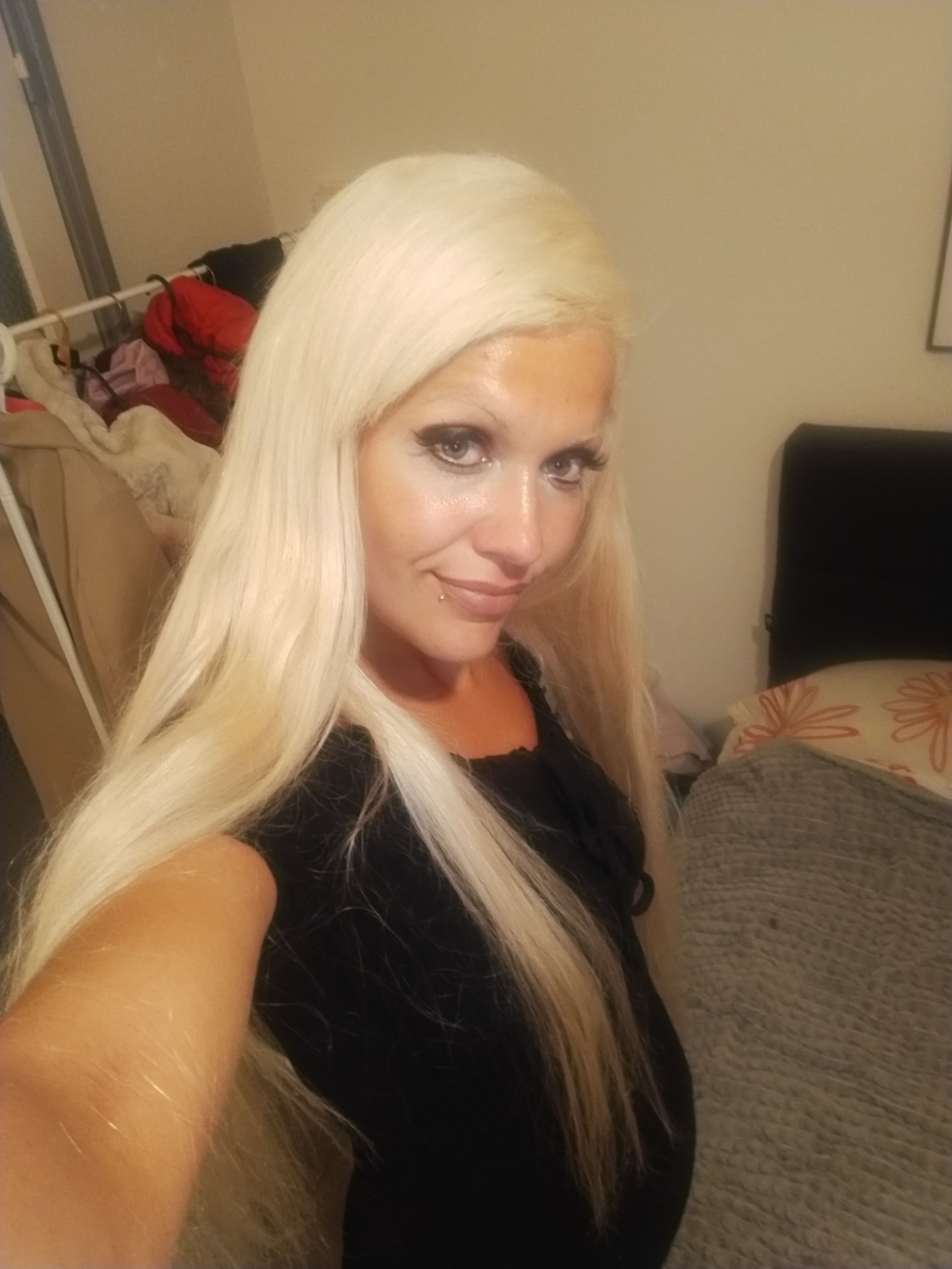Geile Blonde Slanke Snoepje Candy Neuken Zonder Condoom