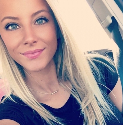 Word Jij Mijn Date Met Een Happy End? Vrouw Zoekt Man