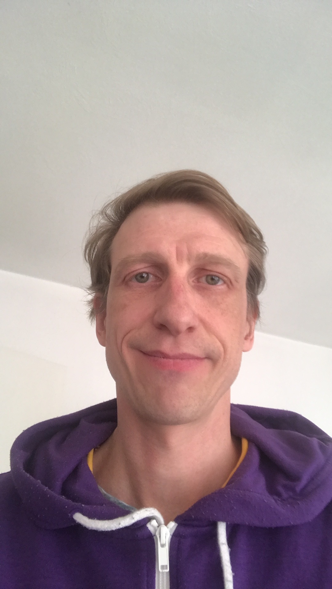 Warme Boezem Van Rijpe Vrouw Gezocht. Man Zoekt Vrouw