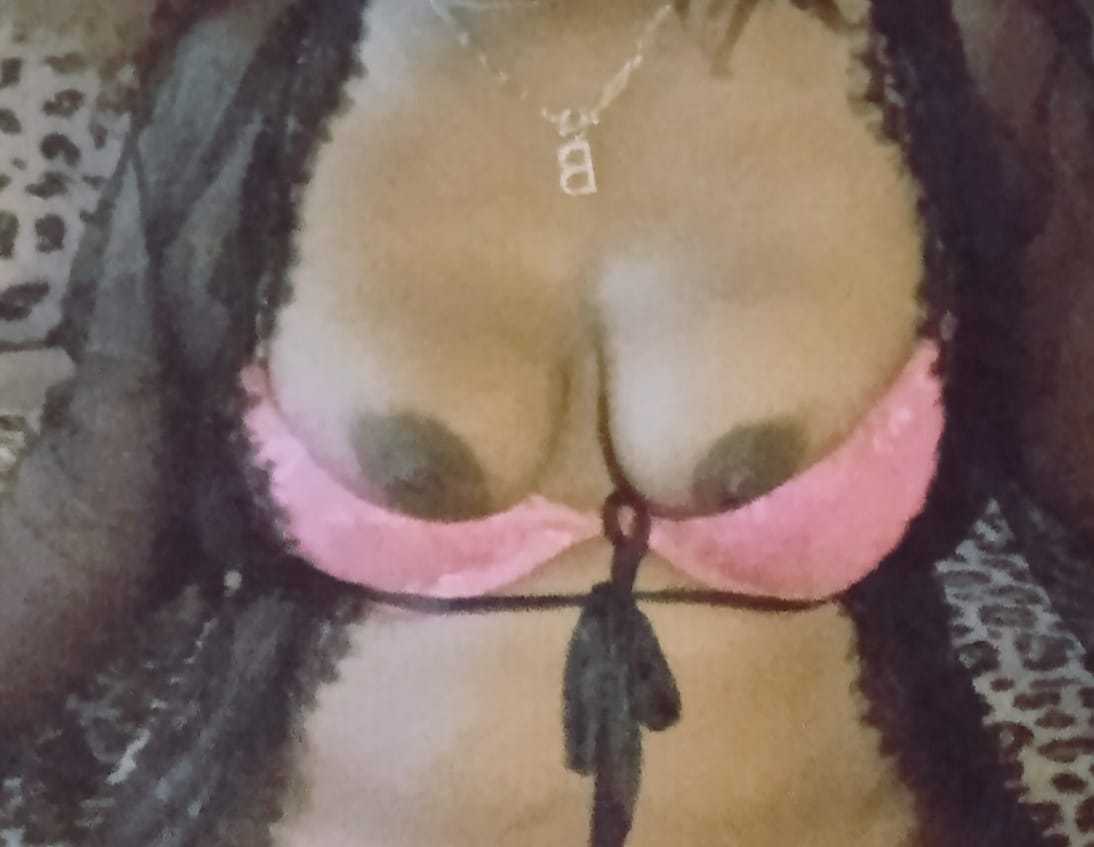 Hoy Met Nadia Van 36 Jaar Lekker Donkere Dame