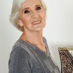 Deze Oppas Oma Heeft Nog Energie Genoeg! Vrouw Zoekt Man