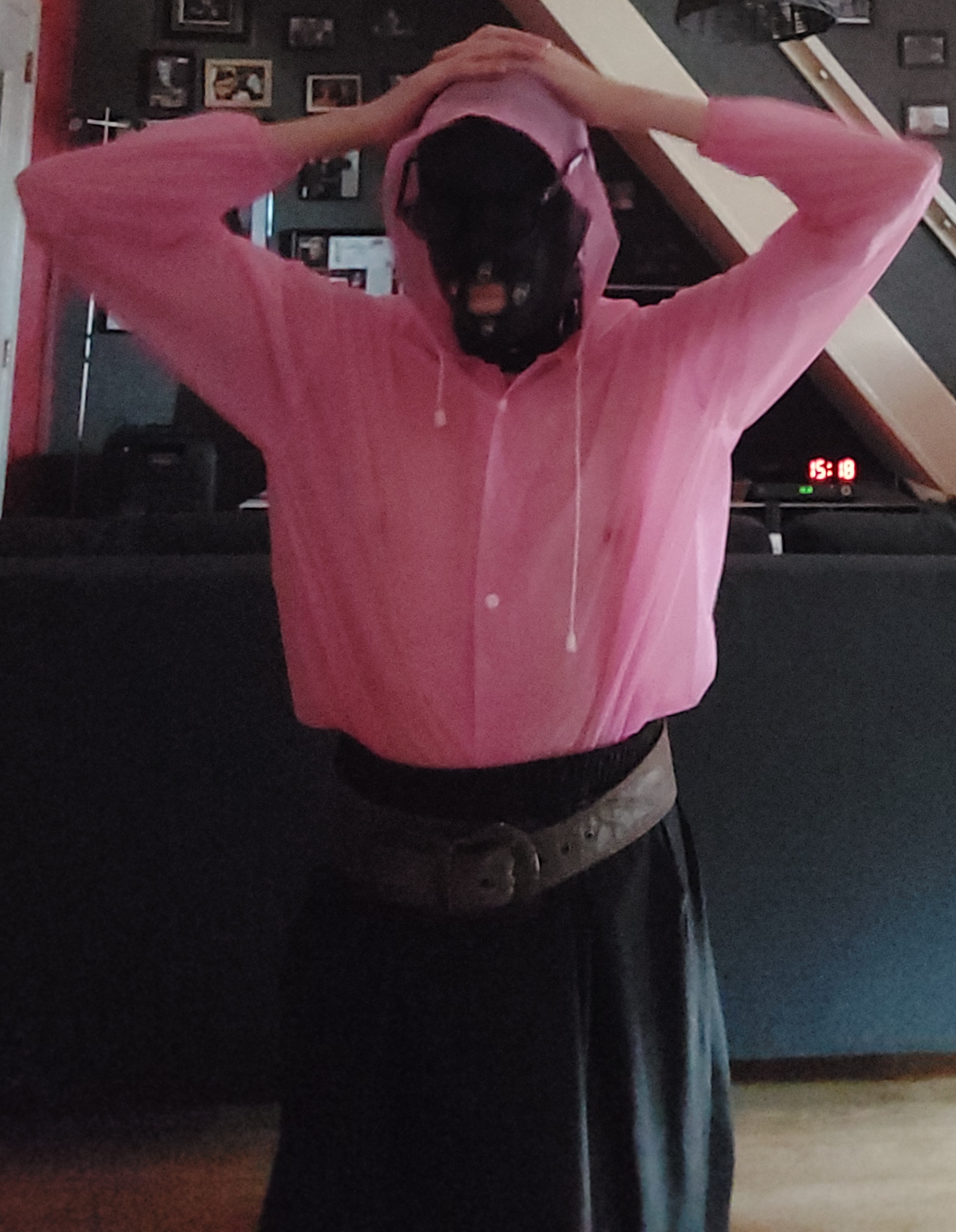 Ervaren Slaaf Wenst In Contact Te Komen Met Een Strenge Meester Kinky, Extreme & Bizarre Sm