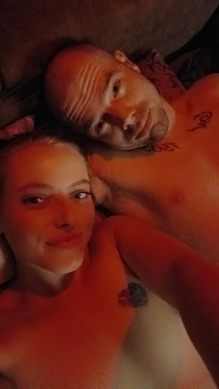 Opzoek Naar Een Onderdanig Sletje Stel Zoekt Vrouw