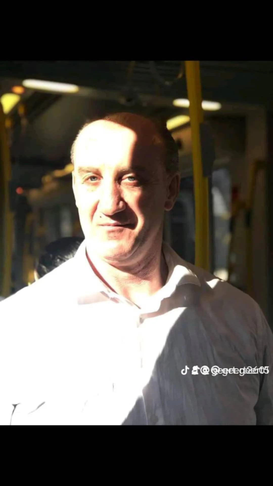Senioren Rijpe Vrouwen Je Vreet Helemaal Deze Mooie Man Op