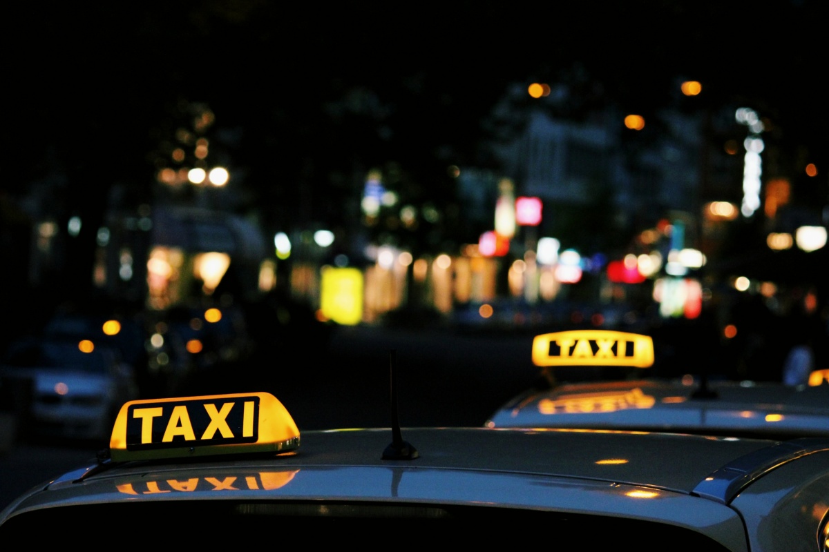 Dame Of Stel Taxi Nodig Betaling In Natura