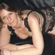 Mannen Gezocht.. Leeftijd Maakt Niks Uit.. Minimaal18+ Vrouw Zoekt Man