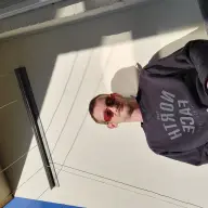 Eenzame Jongen Zoekt Eenzame Meid/shemale Man Zoekt Vrouw