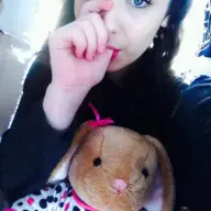 Little Gril Looks For Daddy Snapchat Sex