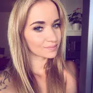 Een Jongen Die Gezellig Is En Gewoon Een Levens Genieter Is Vrouw Zoekt Man